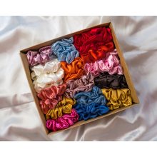 Szatén scrunchie